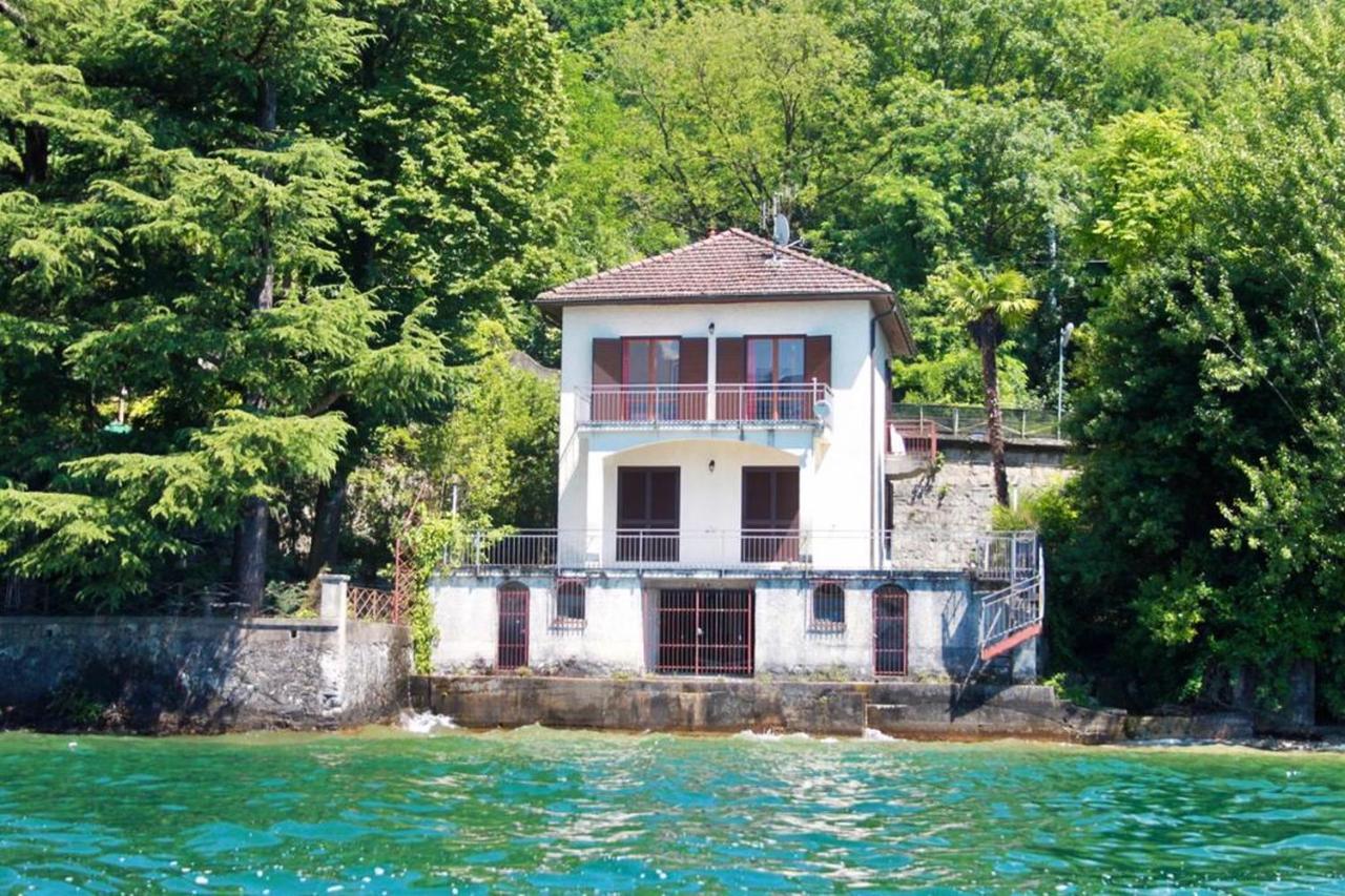 Casa Spiaggia Brezzo Екстериор снимка