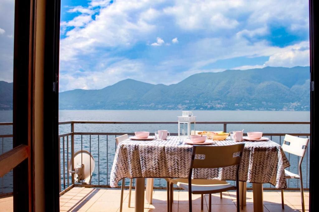 Casa Spiaggia Brezzo Екстериор снимка